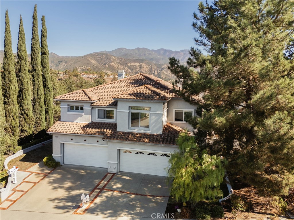 19352 Highridge Way