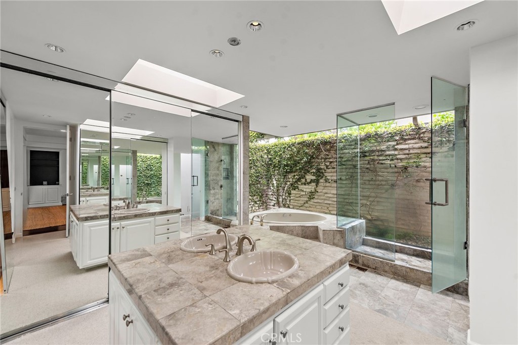 1401 Lincoln Lane
