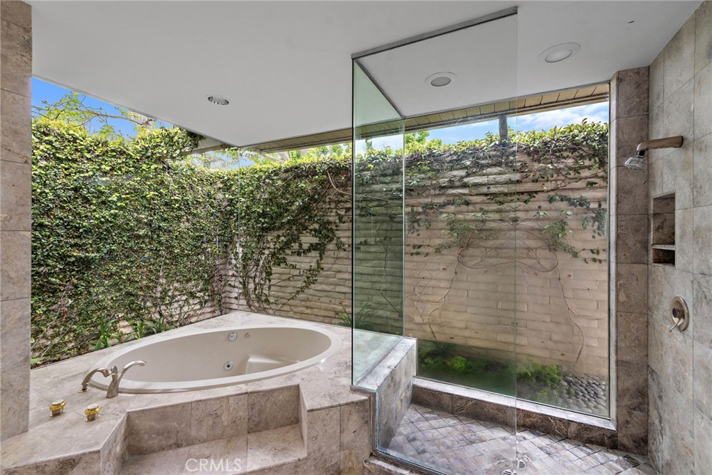 1401 Lincoln Lane