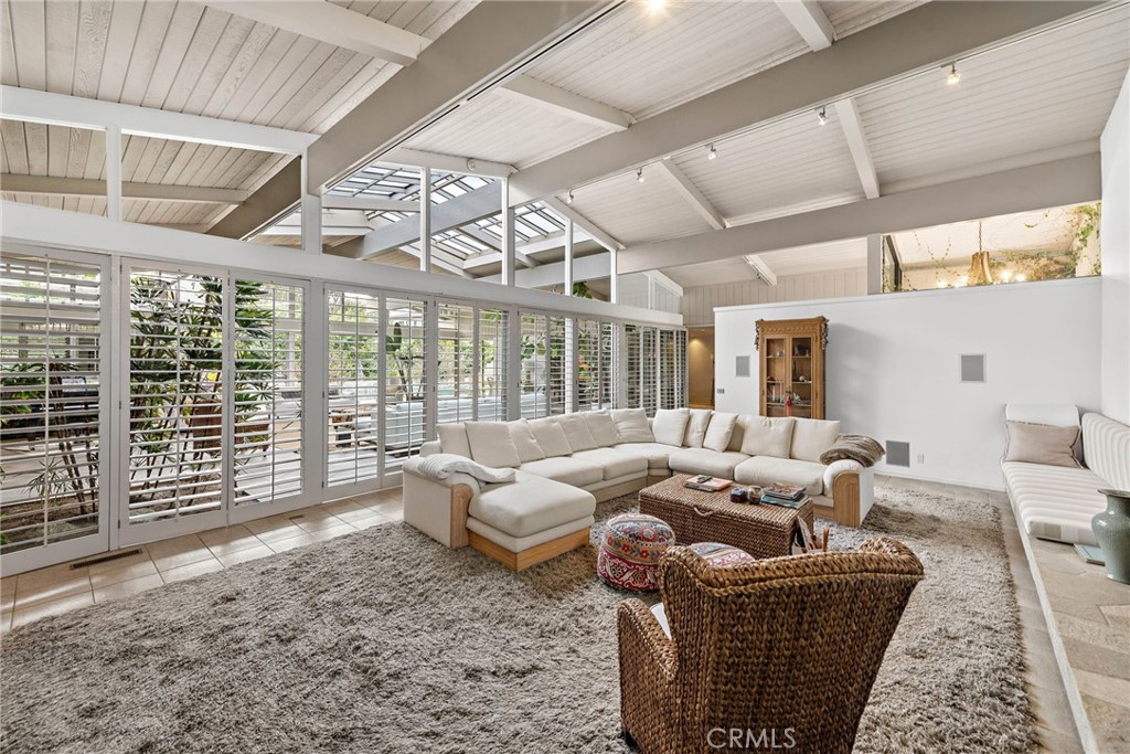 1401 Lincoln Lane