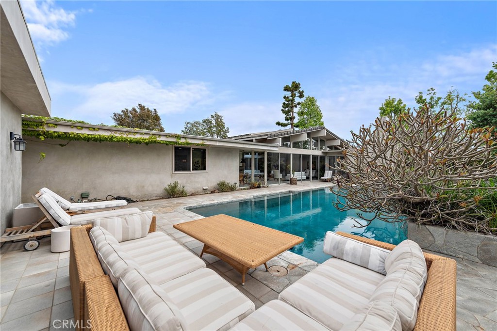 1401 Lincoln Lane