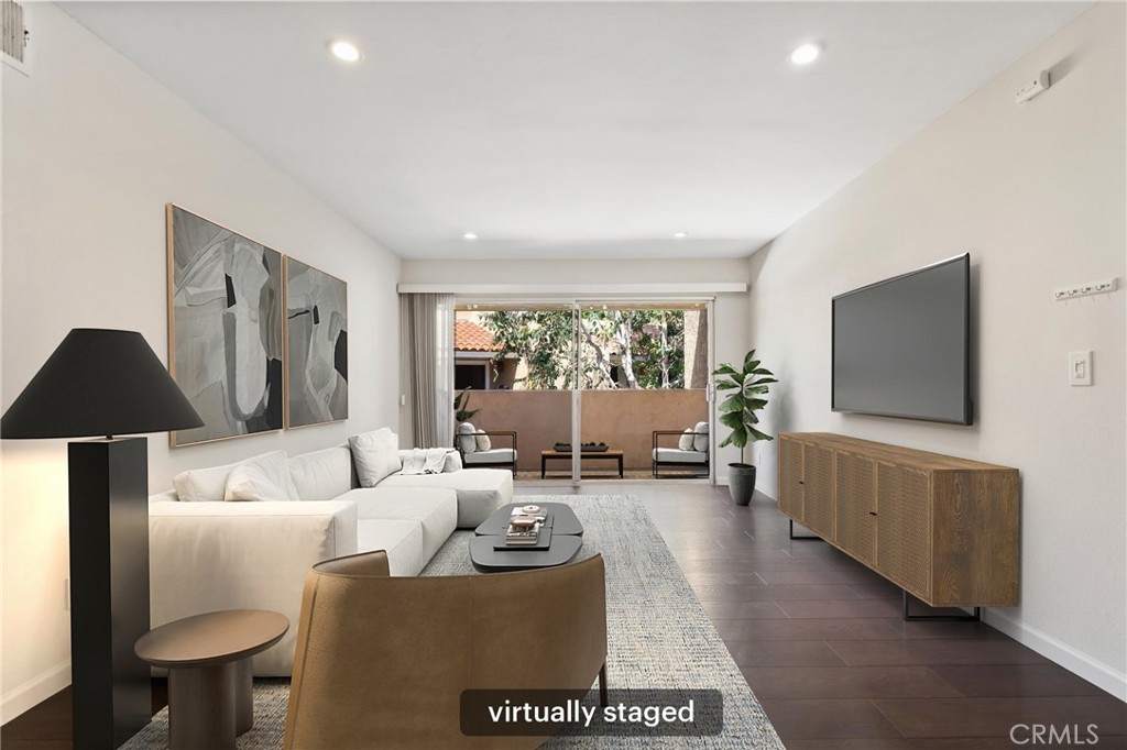 1001 W Macarthur Boulevard 130
