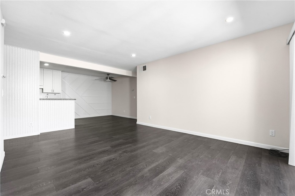 1001 W MacArthur Boulevard 130