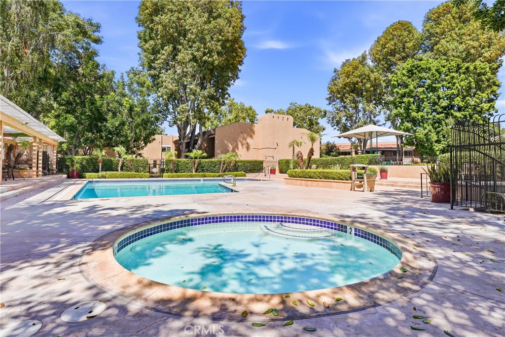 1001 W MacArthur Boulevard 130