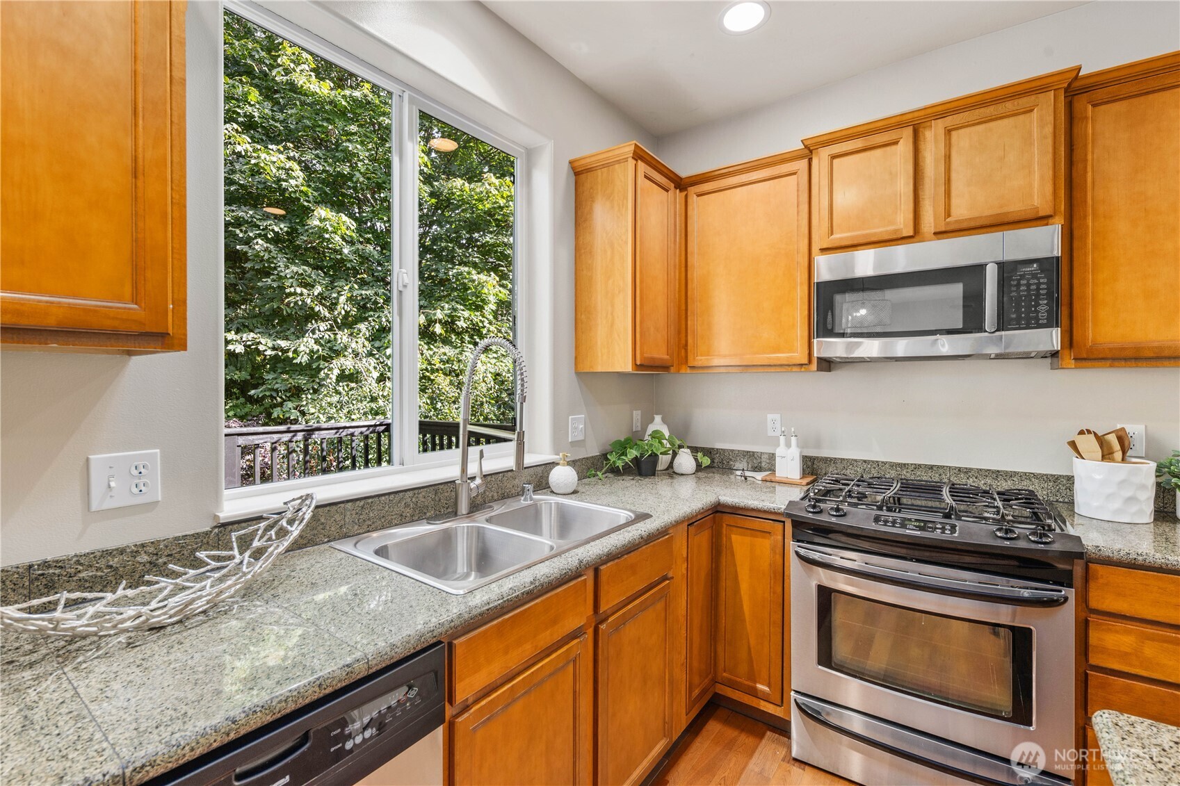 11335 36th Street NE