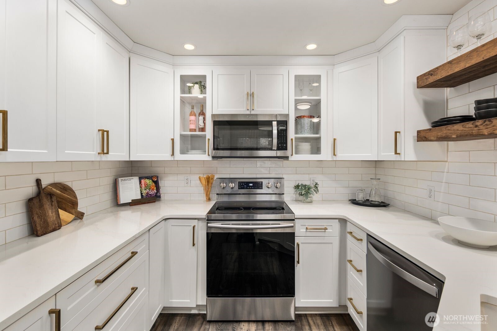 9210 Market Place Unit: P203