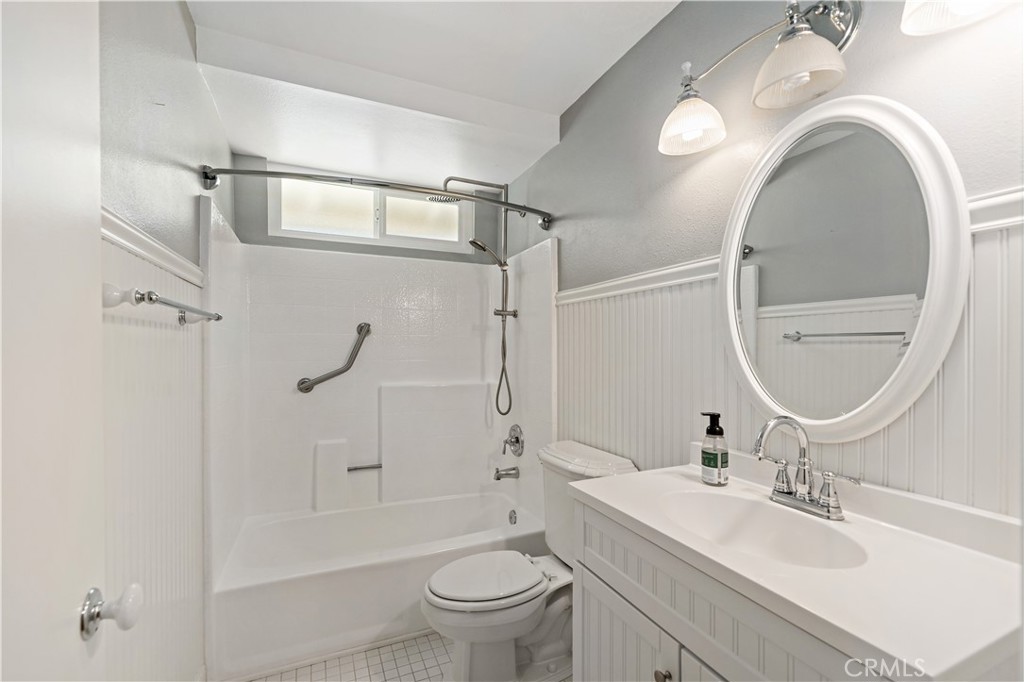 42816 Twilight Court