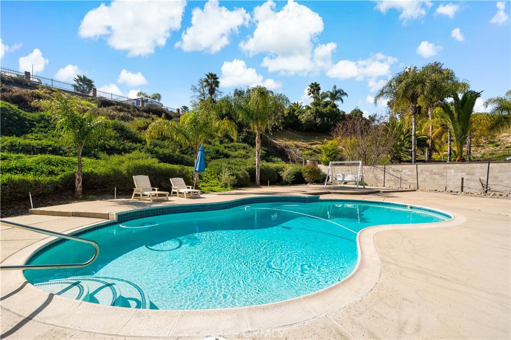 42816 Twilight Court