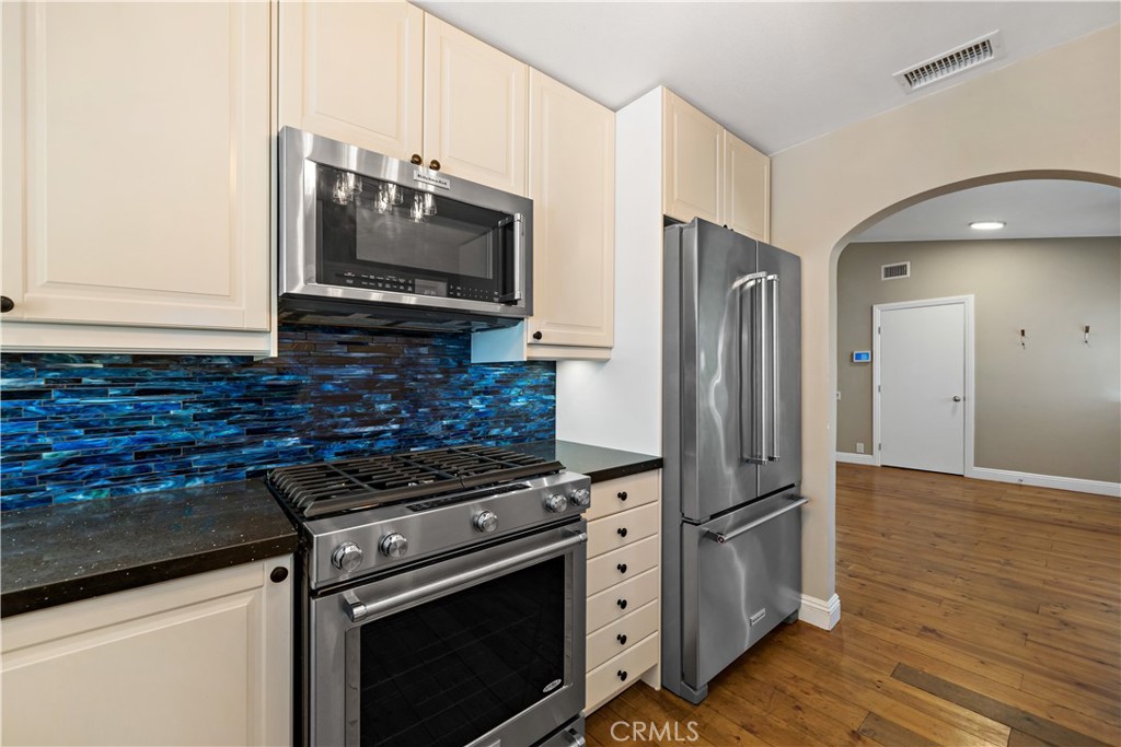 42816 Twilight Court