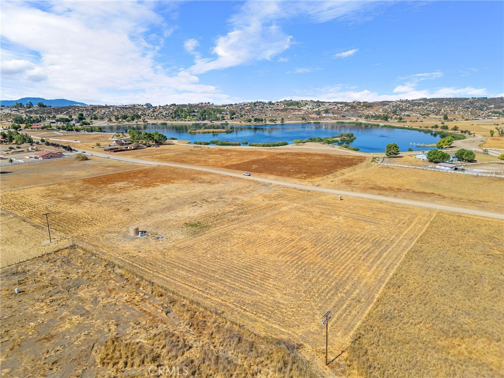41620 Lakefront Dr