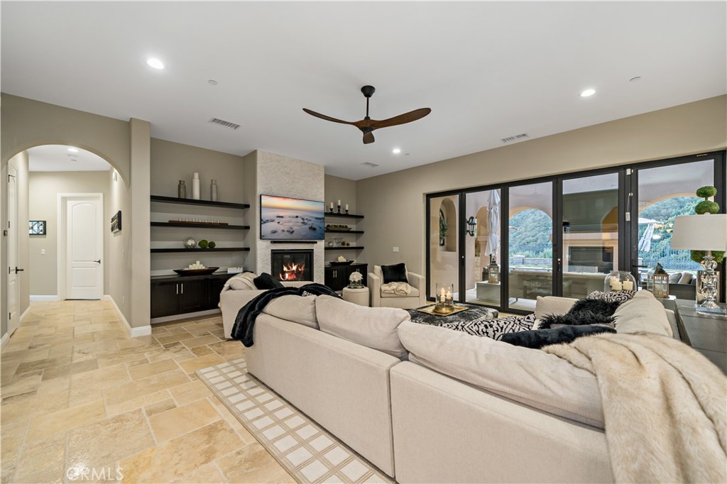 43831 Mountain Run Circle