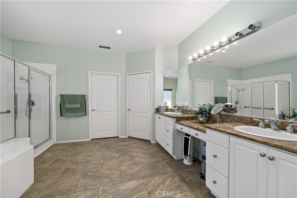 24172 Calle Artino