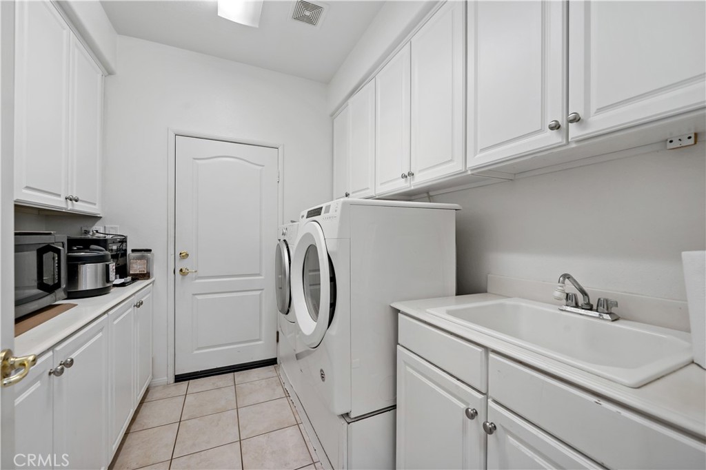 24172 Calle Artino