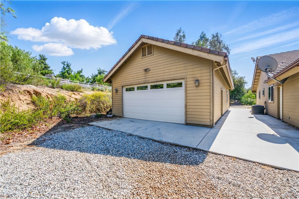 37430 Avenida Chapala