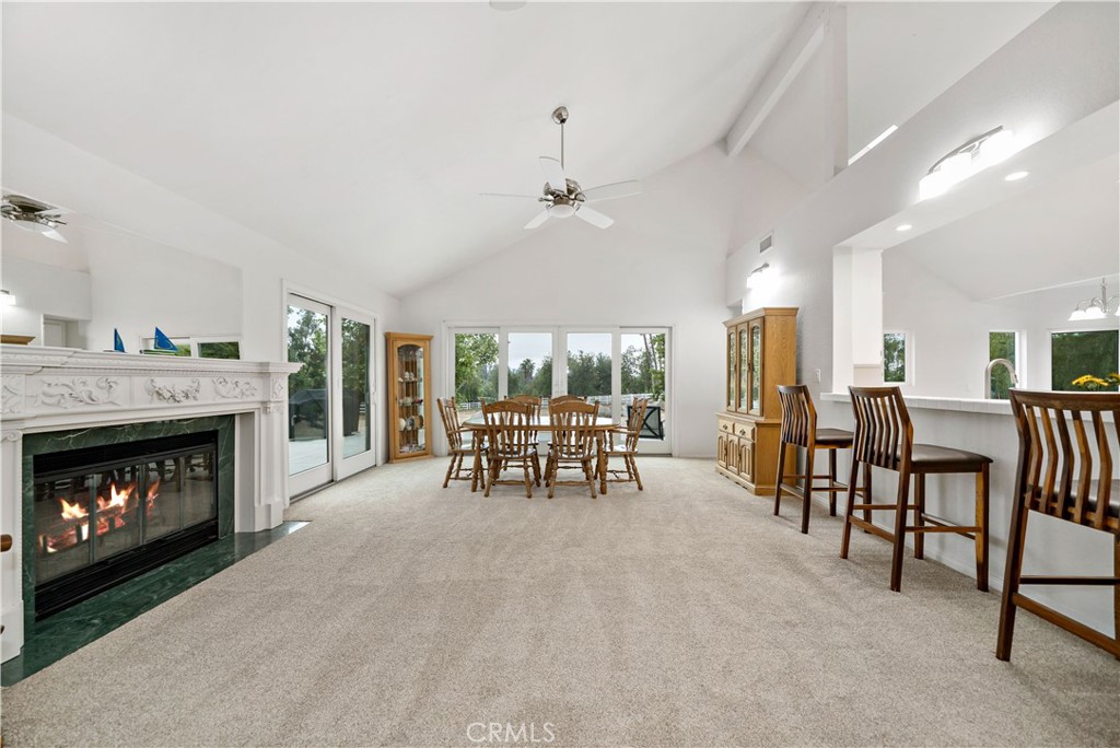 37430 Avenida Chapala