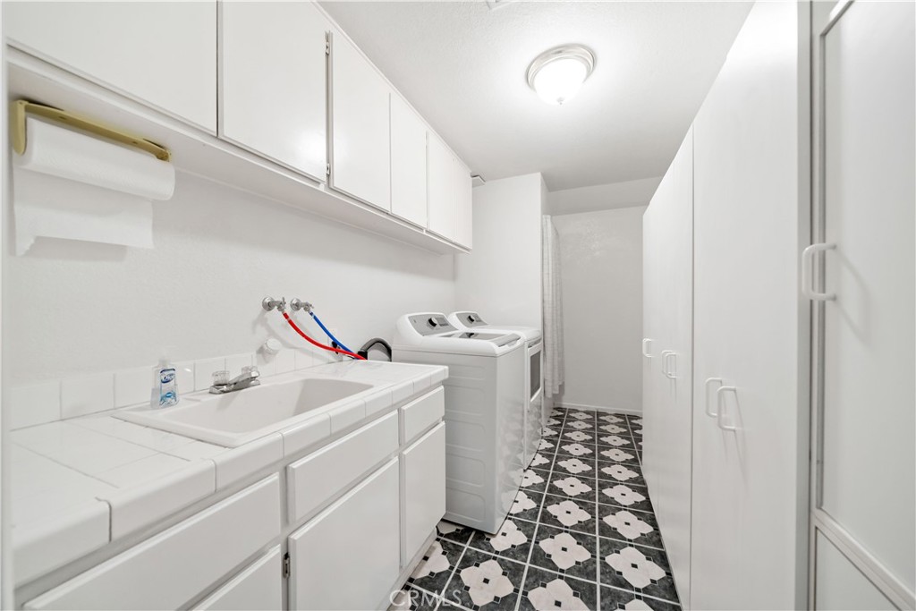 37430 Avenida Chapala