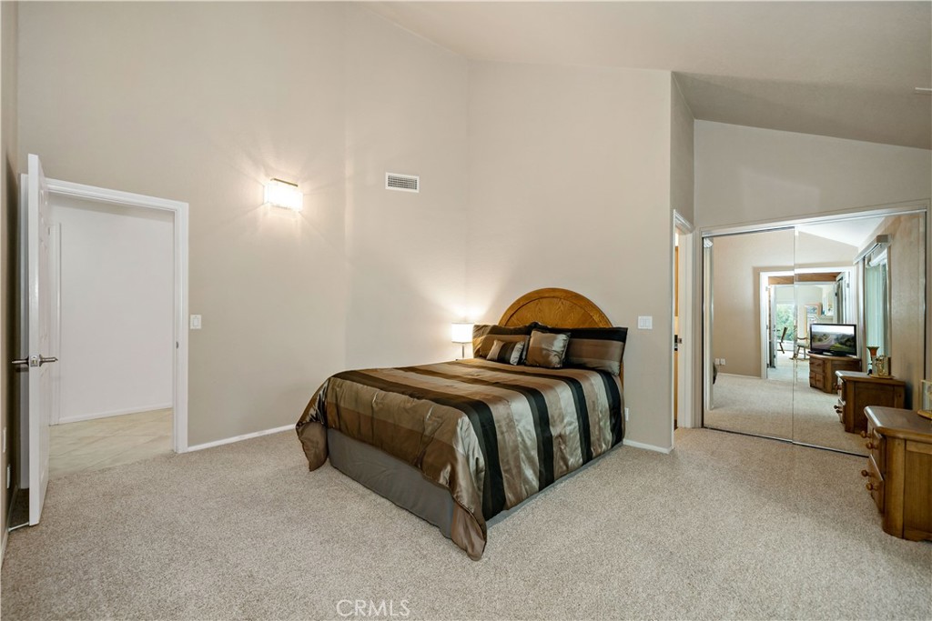 37430 Avenida Chapala