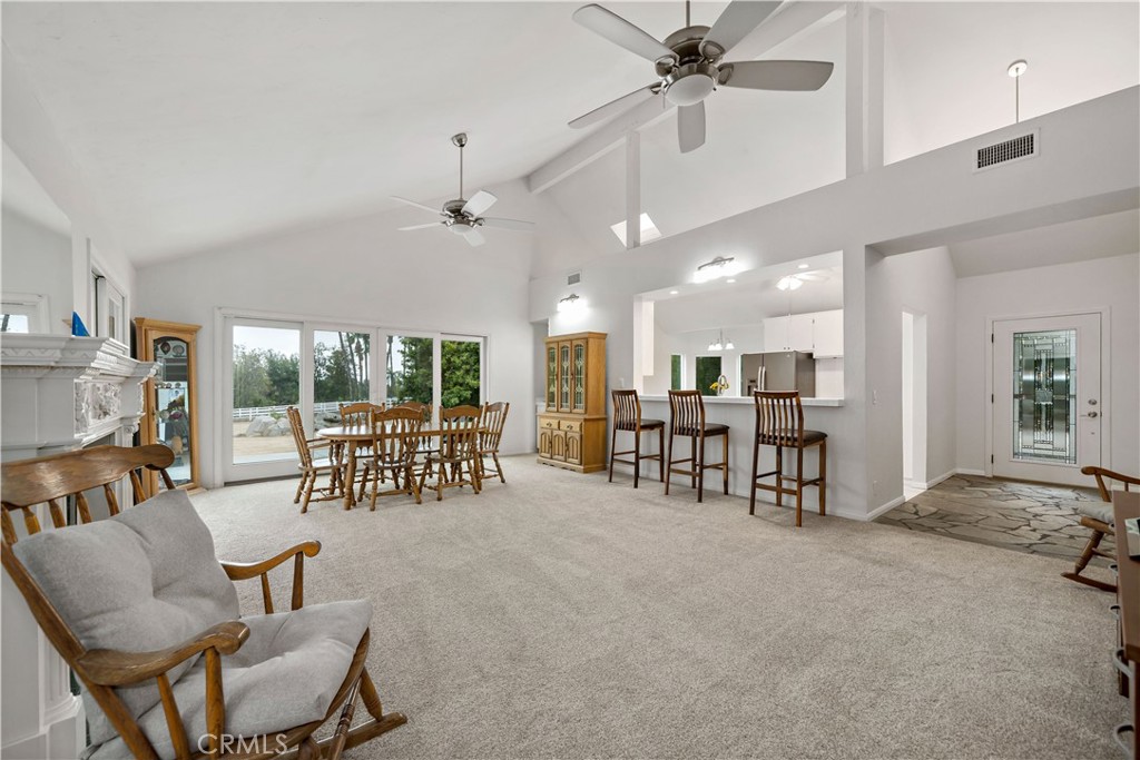 37430 Avenida Chapala