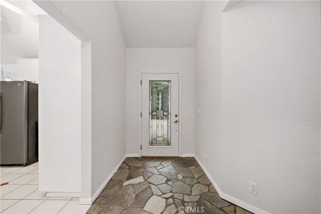 37430 Avenida Chapala