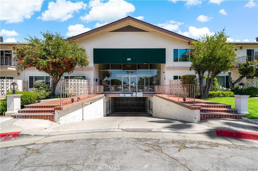 1360 Shadow Lane