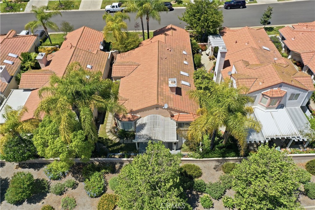 40512 Via Amapola