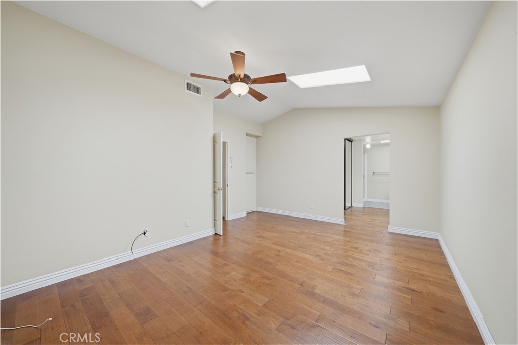 40512 Via Amapola