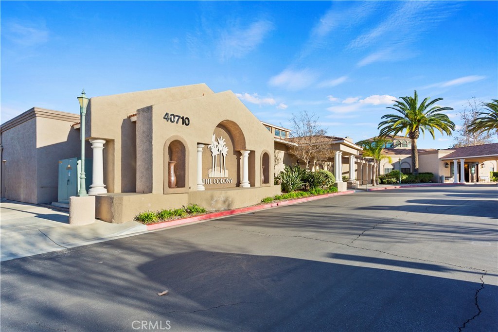 40512 Via Amapola