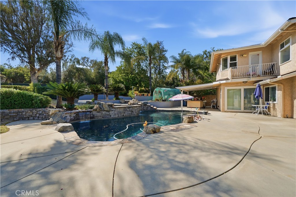 41215 Crest Dr