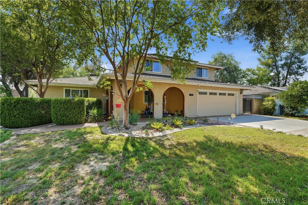 41215 Crest Dr