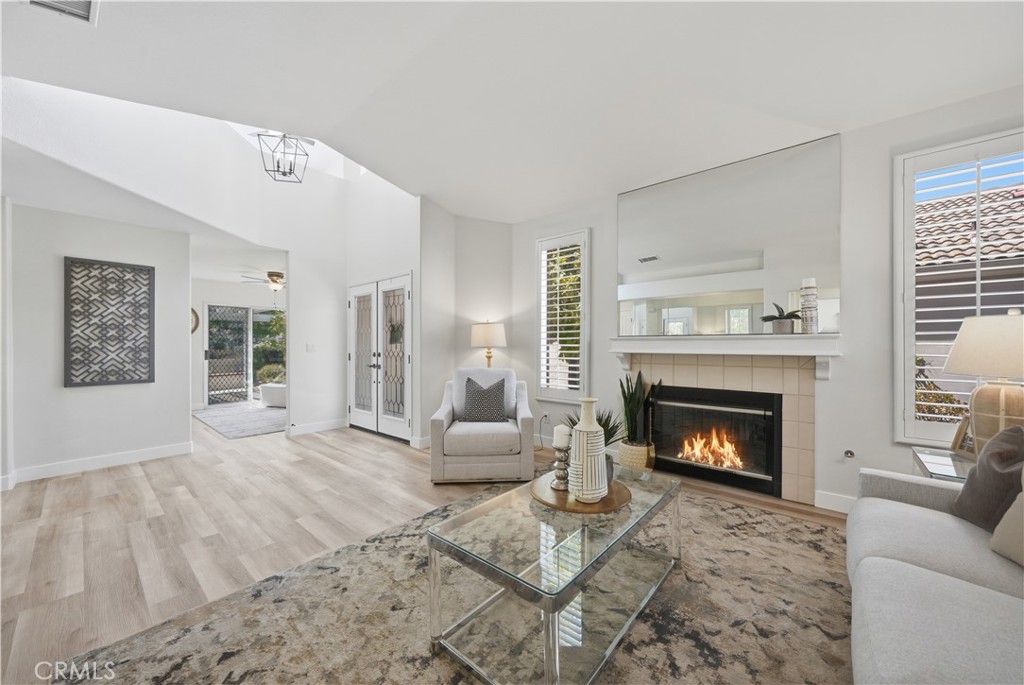 40502 Via Amapola