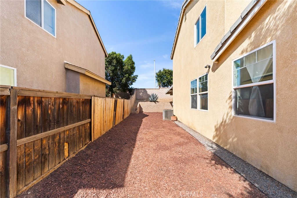 3938 Barbury Palms