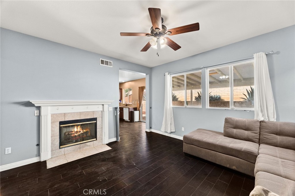 3938 Barbury Palms