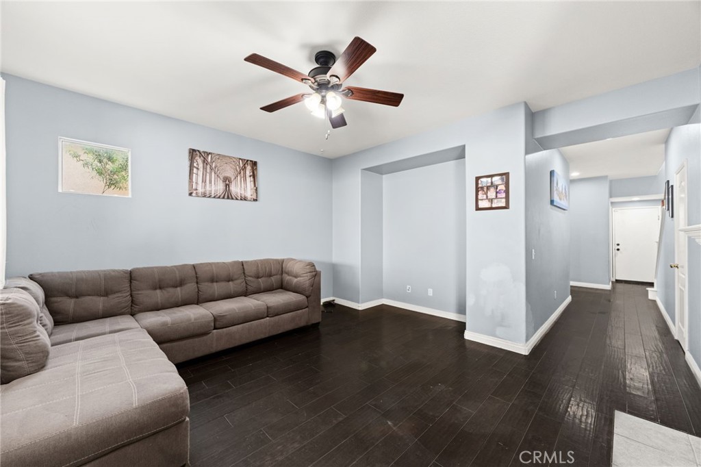 3938 Barbury Palms