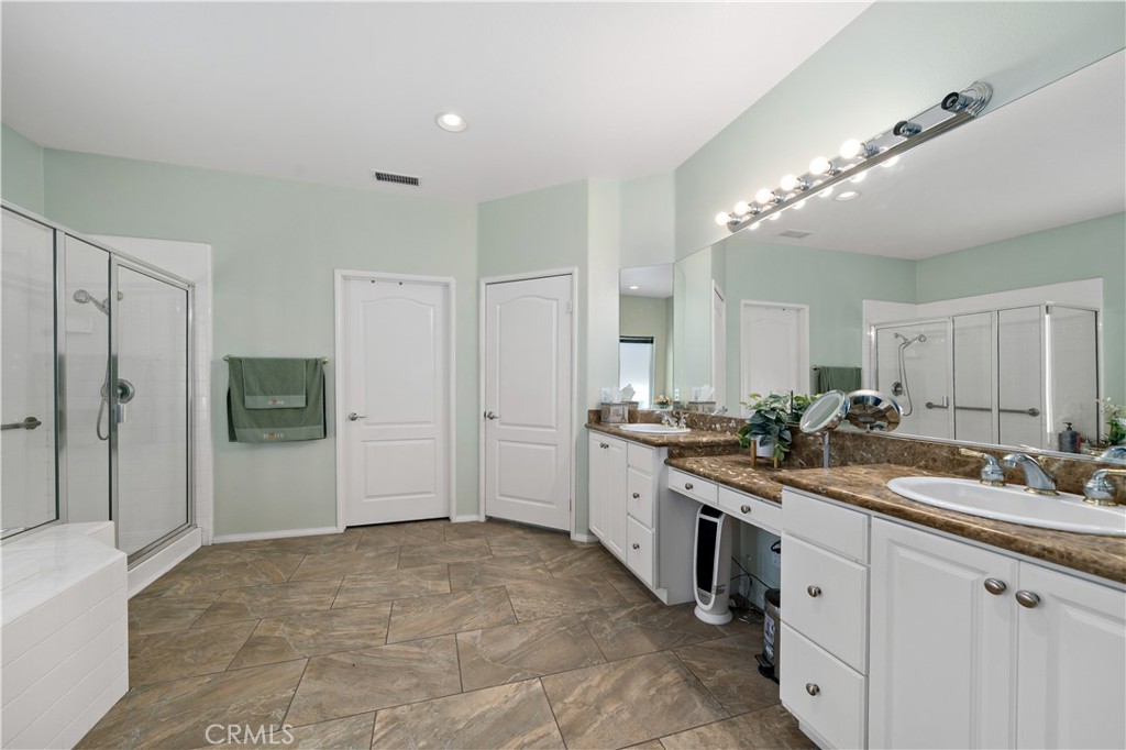 24172 Calle Artino