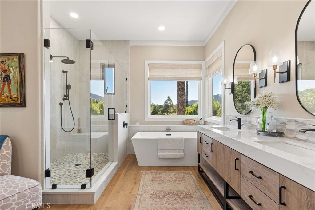 38144 Silver Fox Court