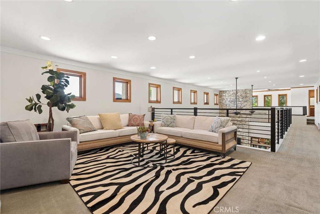 38144 Silver Fox Court