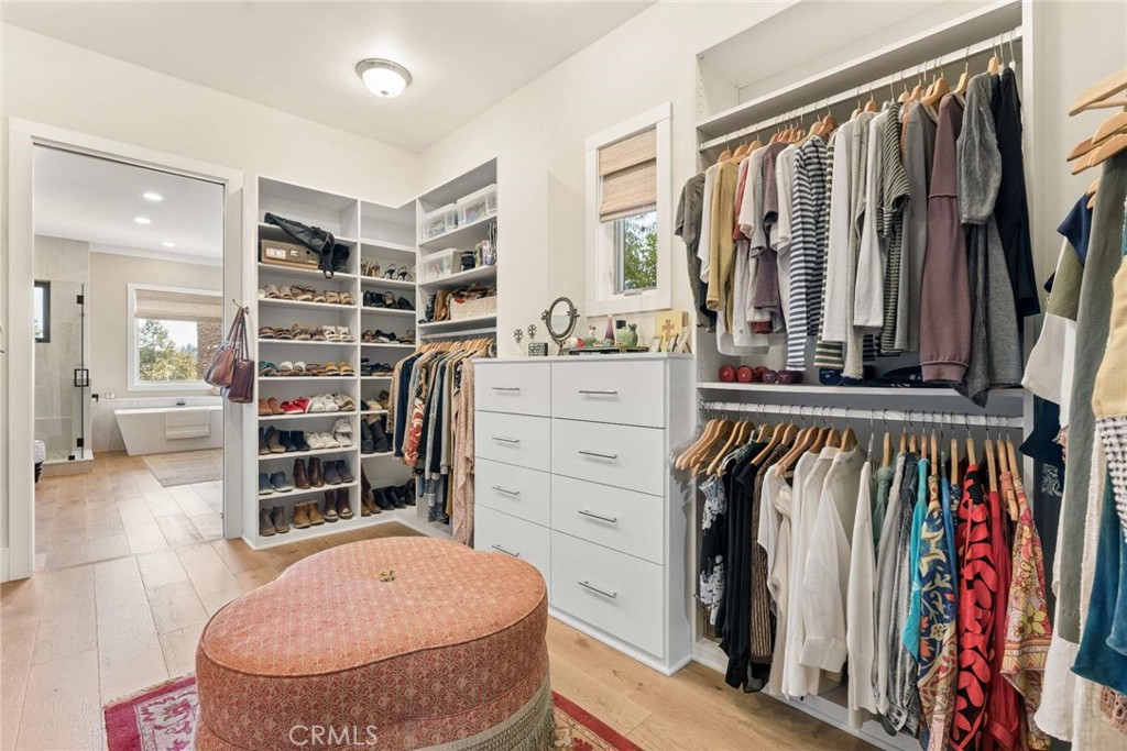 38144 Silver Fox Court