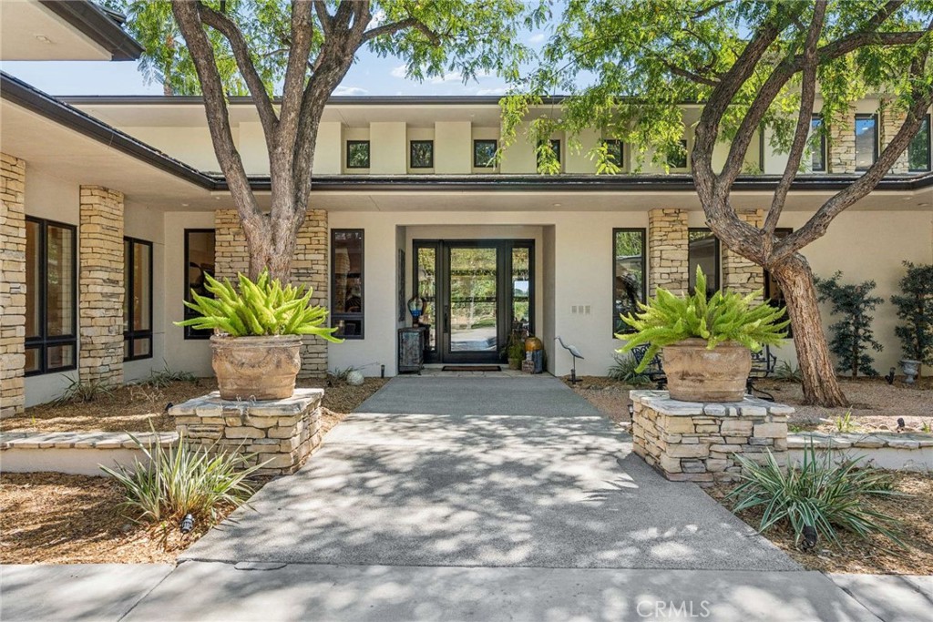 38144 Silver Fox Court