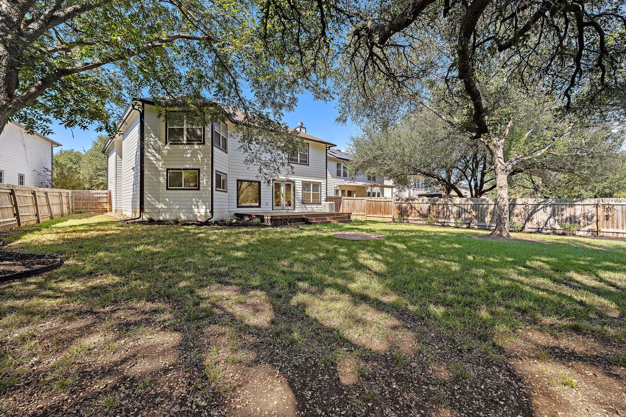1609 Balsam WAY