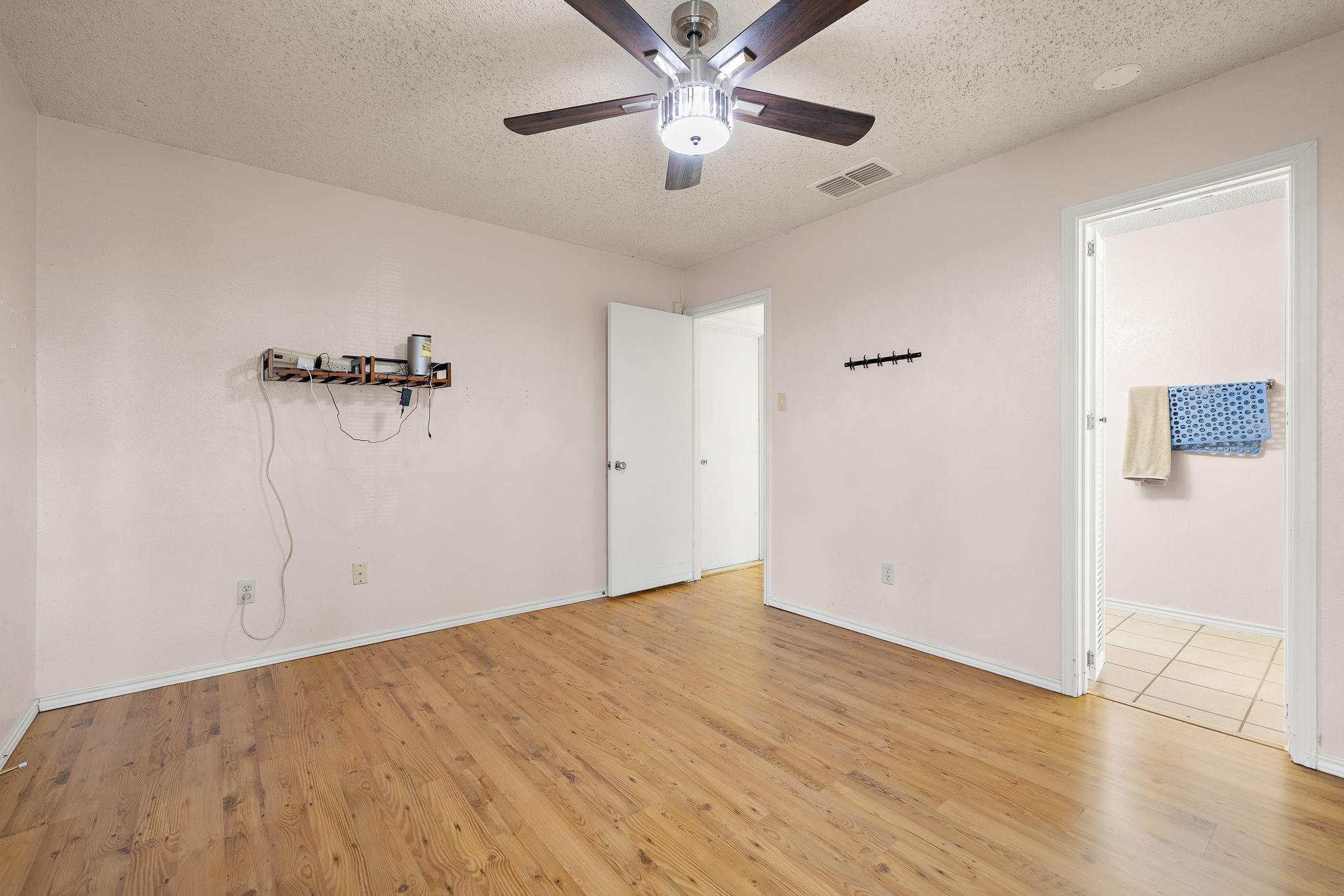 11709 Rotherham DR