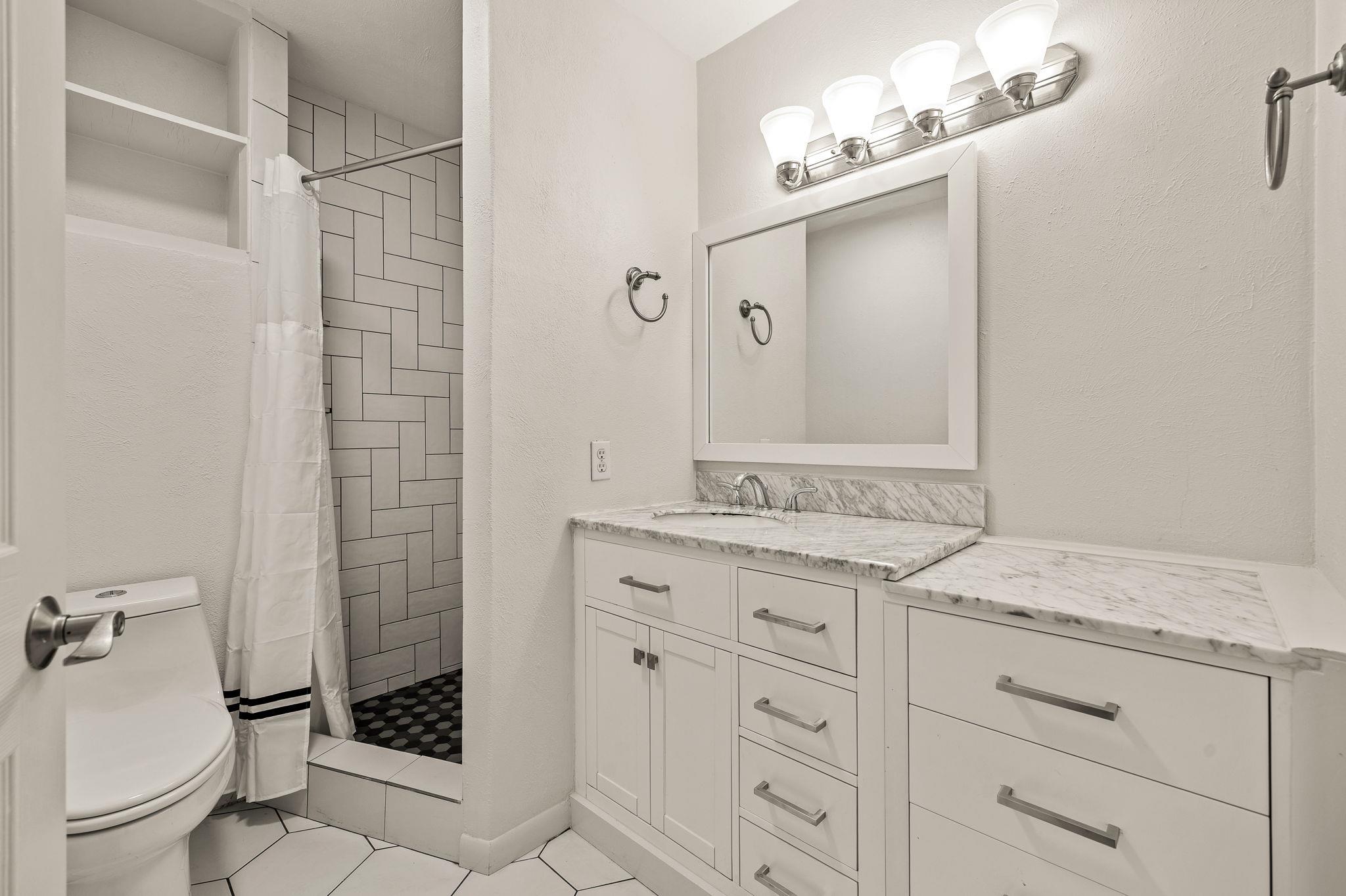 4306 Avenue A # 105