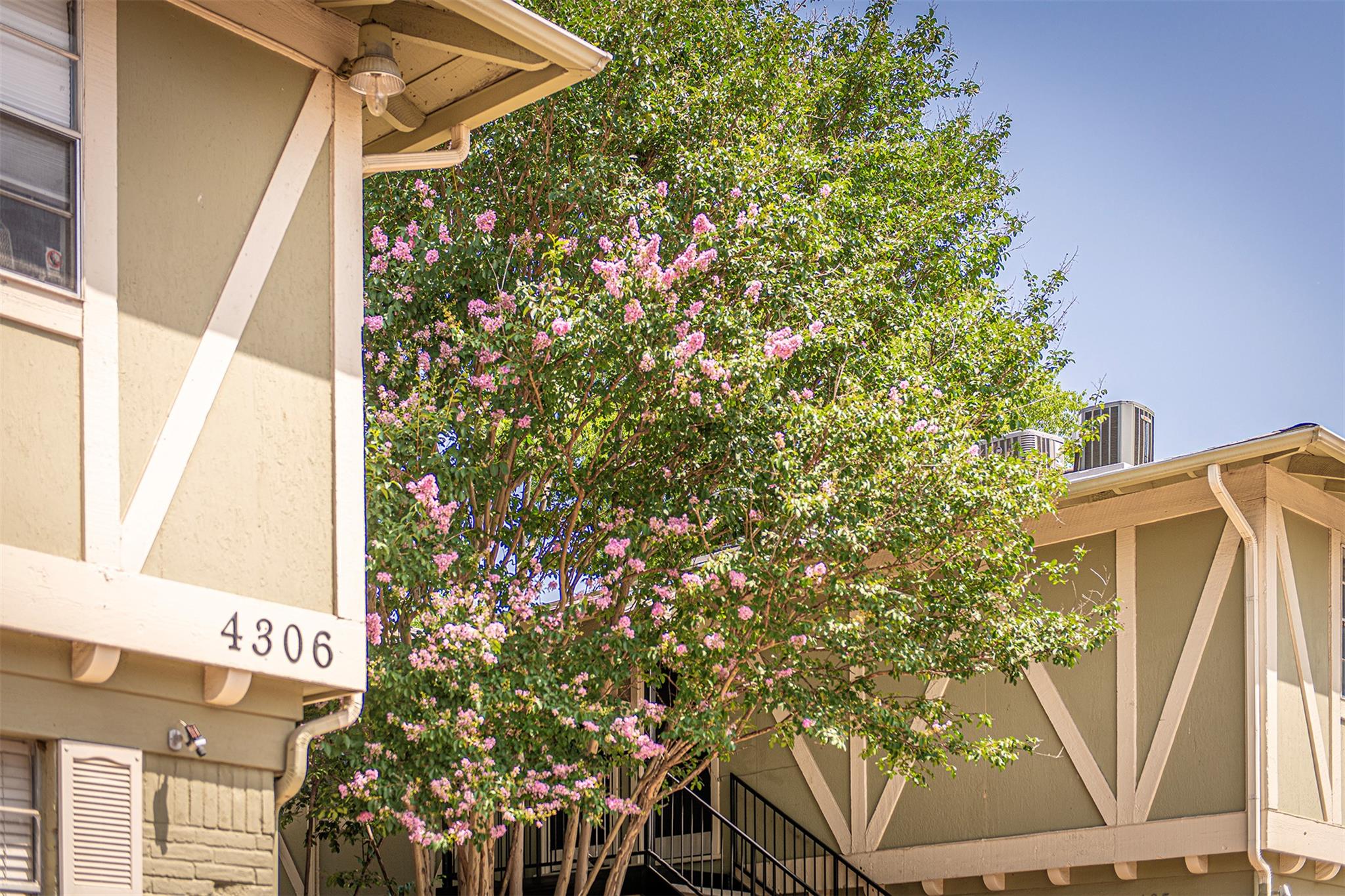 4306 Avenue A # 105