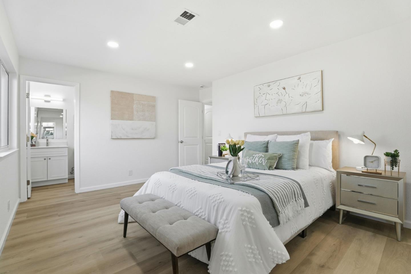 7085 Via Pacifica