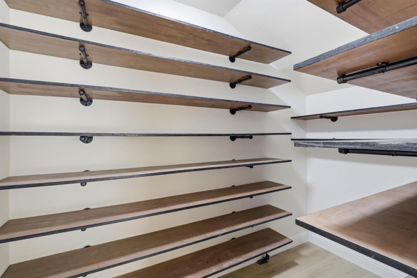 2507 Yerba Hills Court