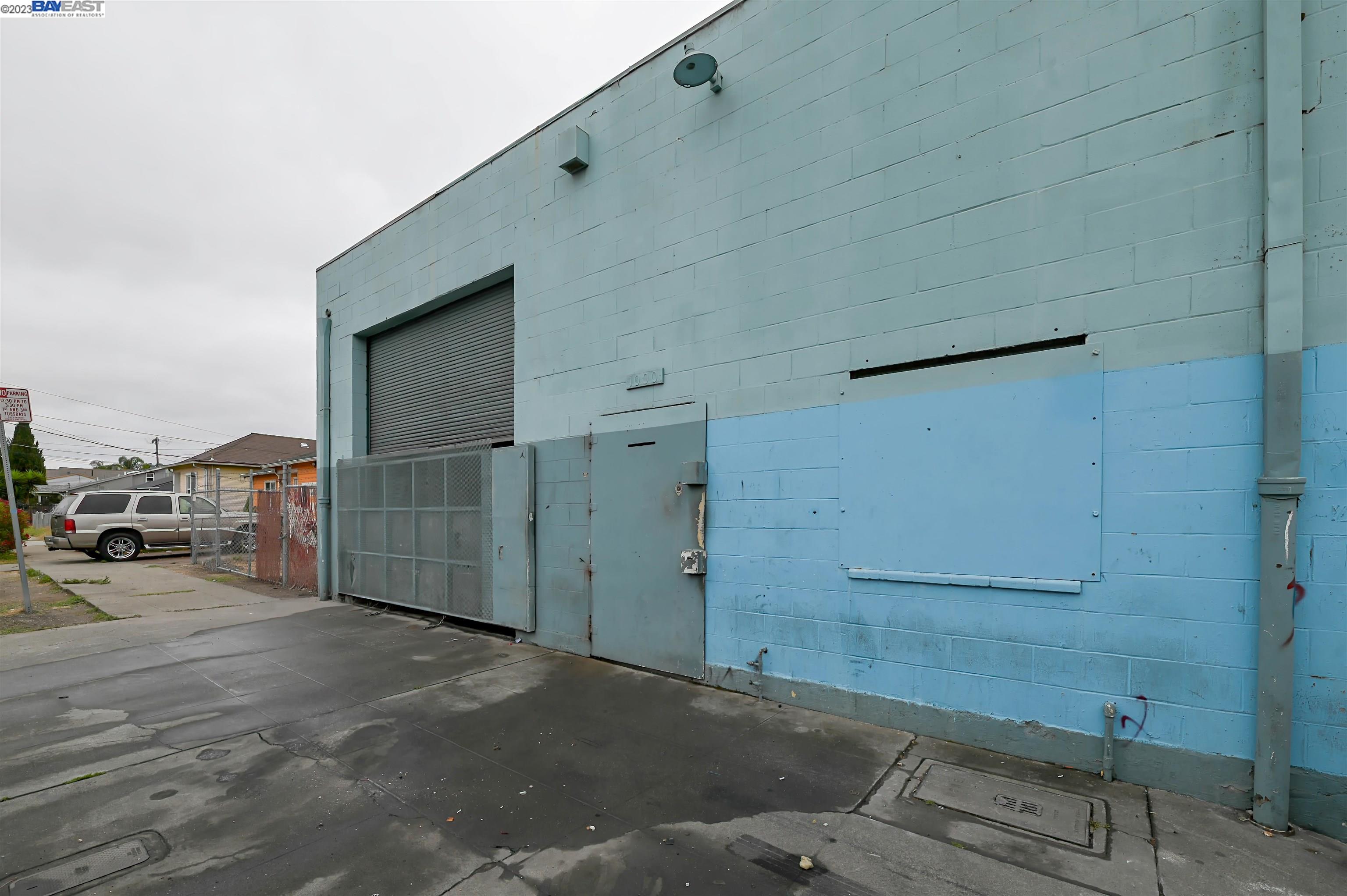 1000 86Th Ave