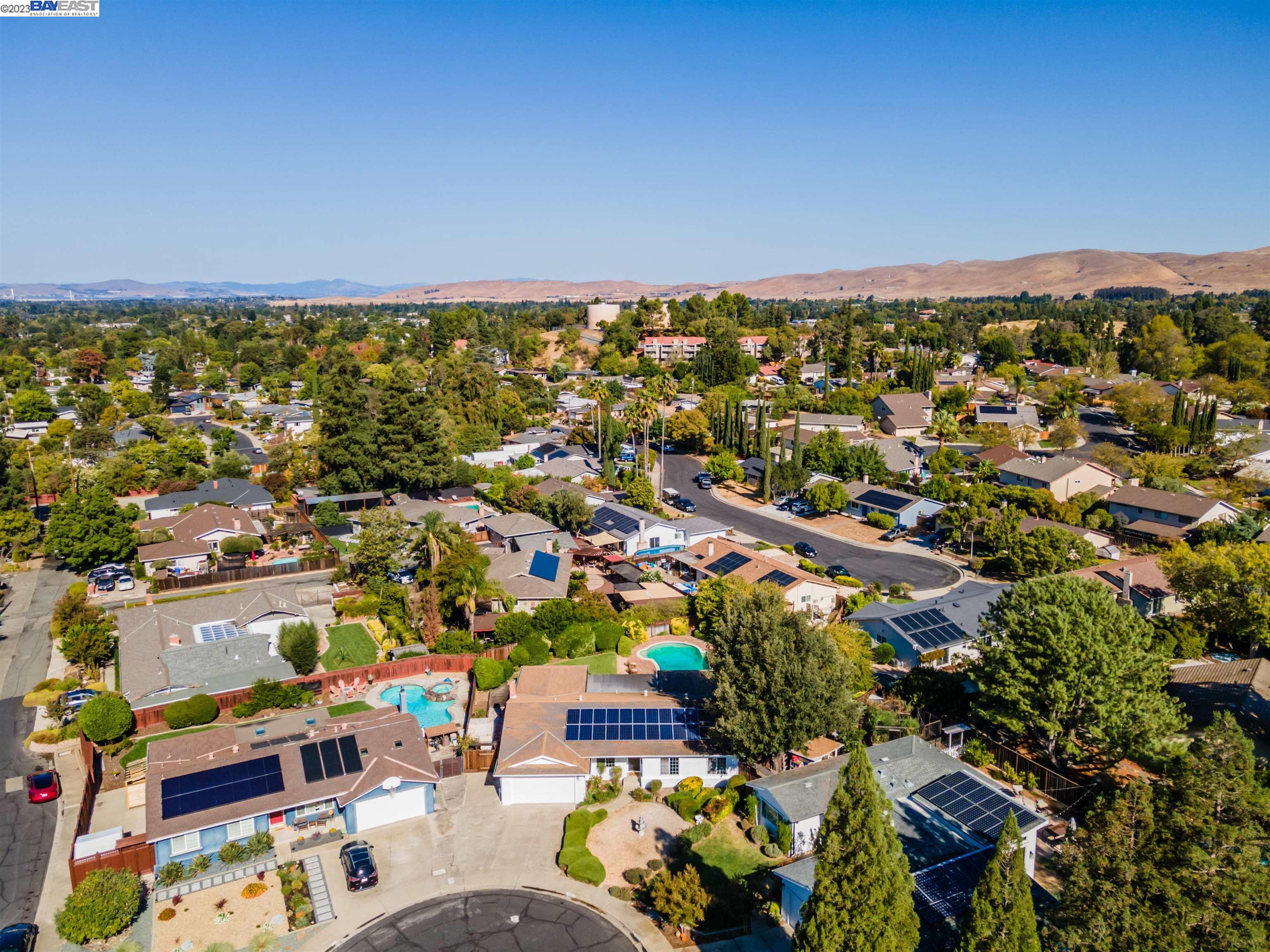 1283 Stephanie Ct