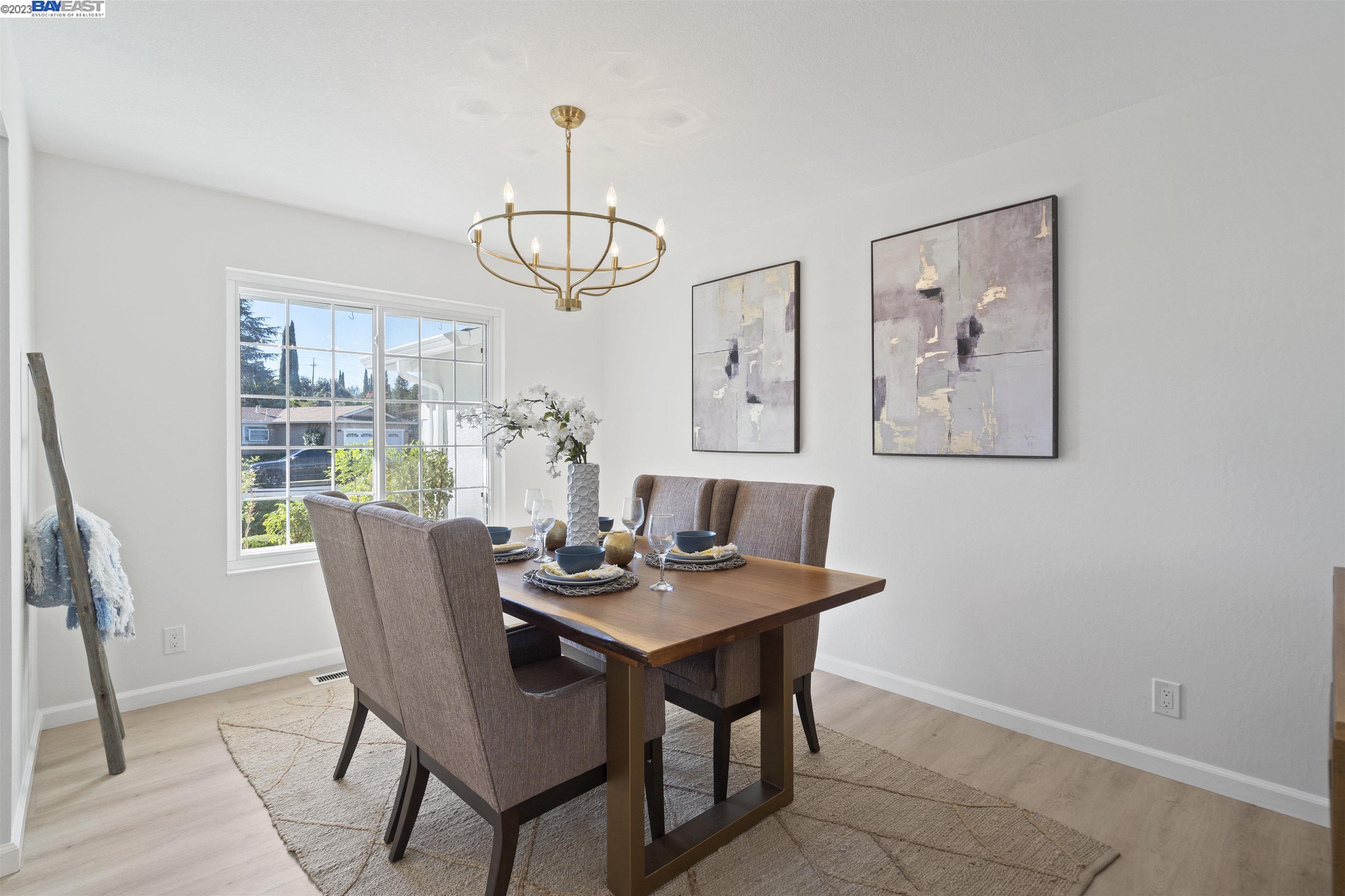 1283 Stephanie Ct