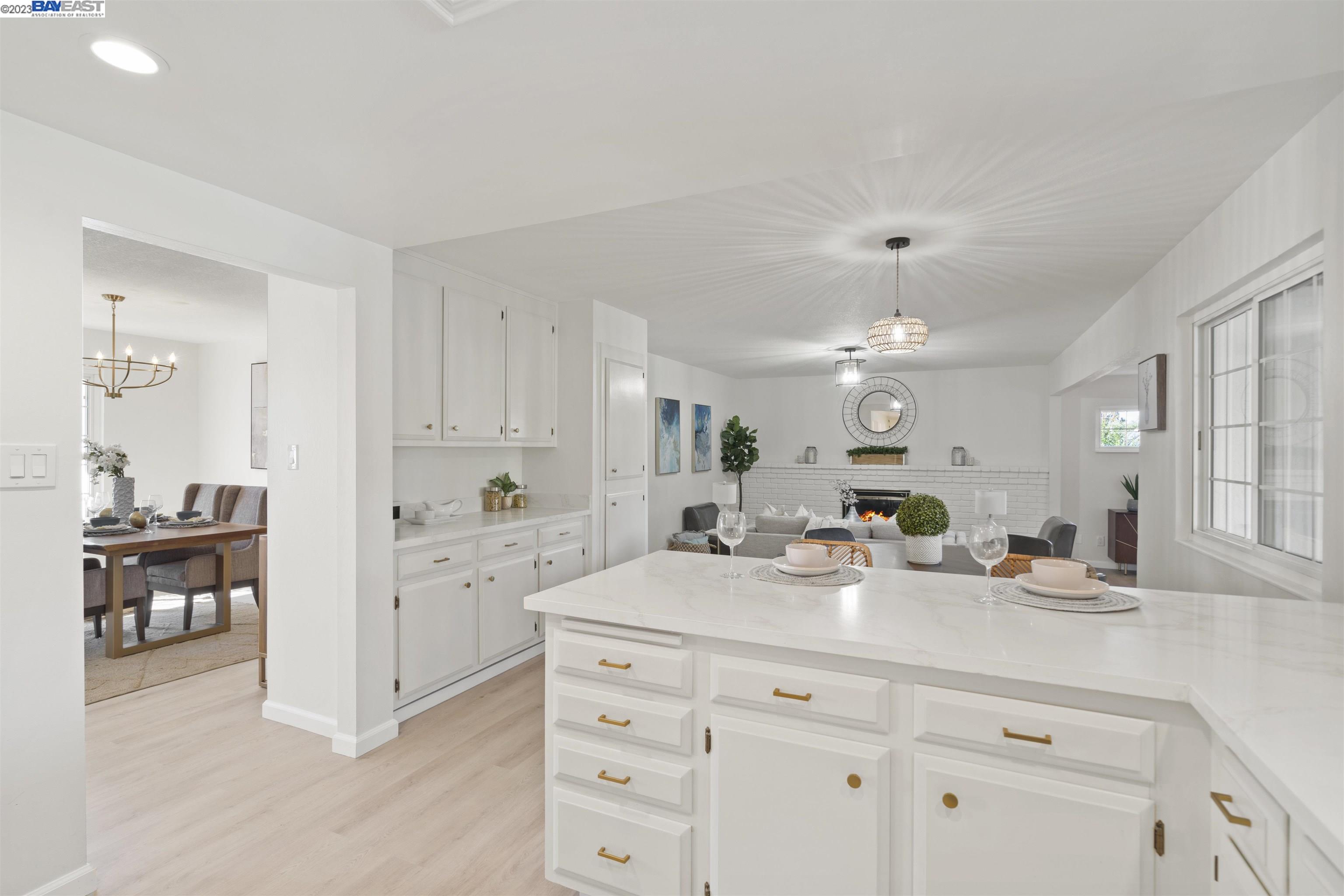 1283 Stephanie Ct