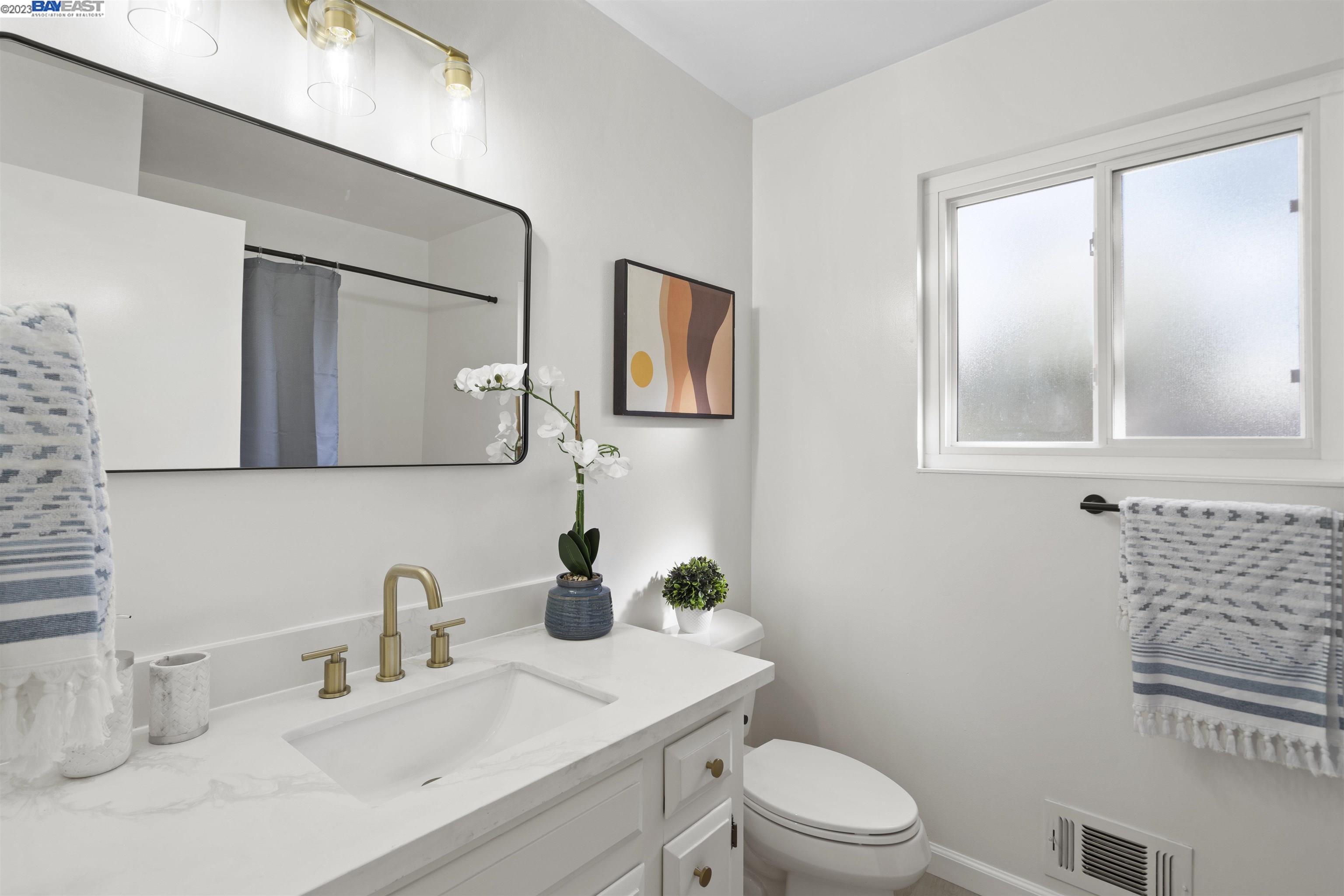 1283 Stephanie Ct
