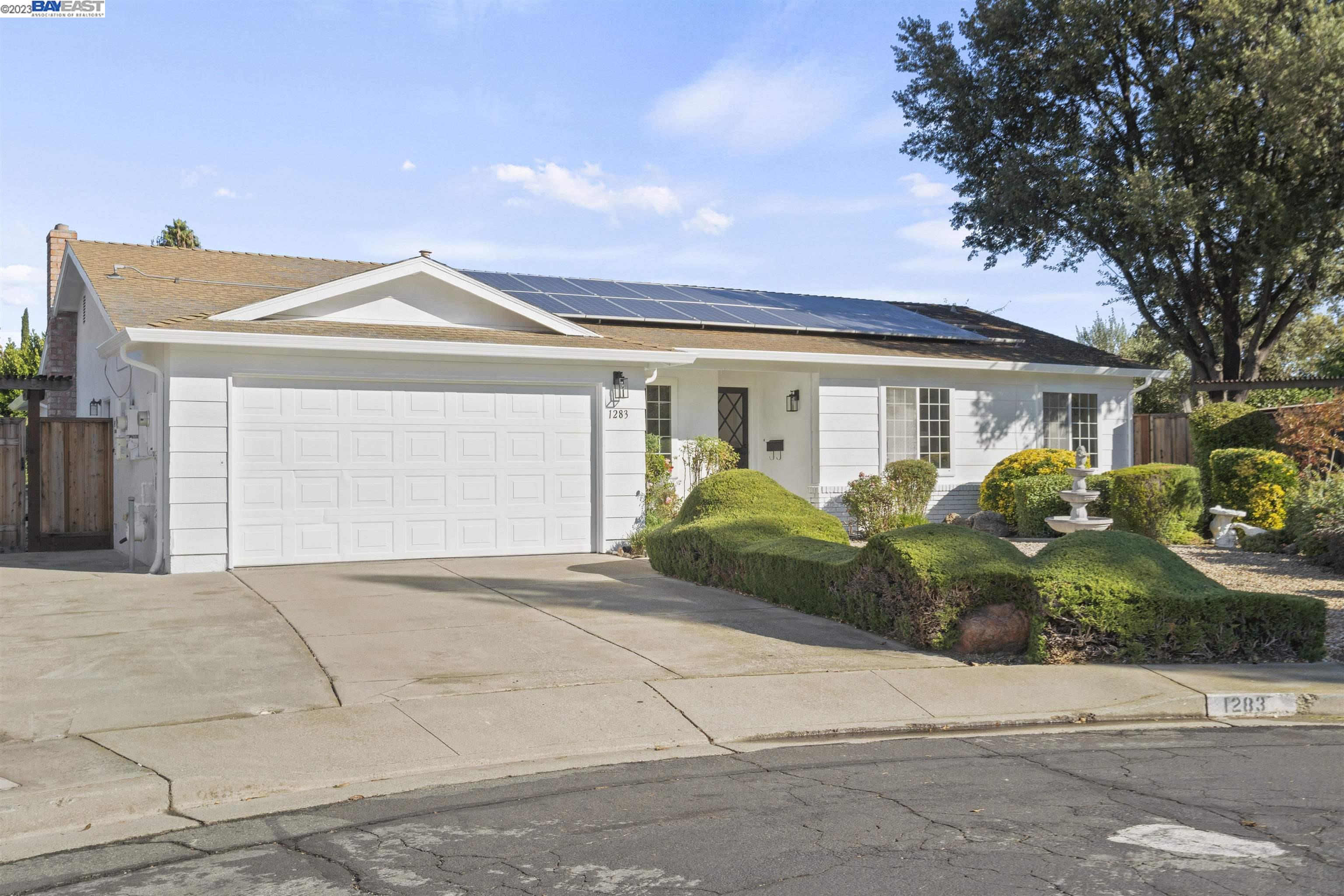 1283 Stephanie Ct